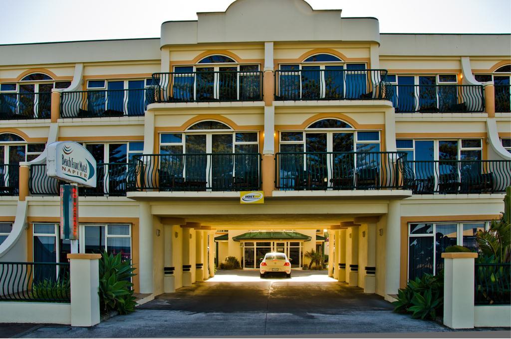 נאפייר Beachfront Motel מראה חיצוני תמונה